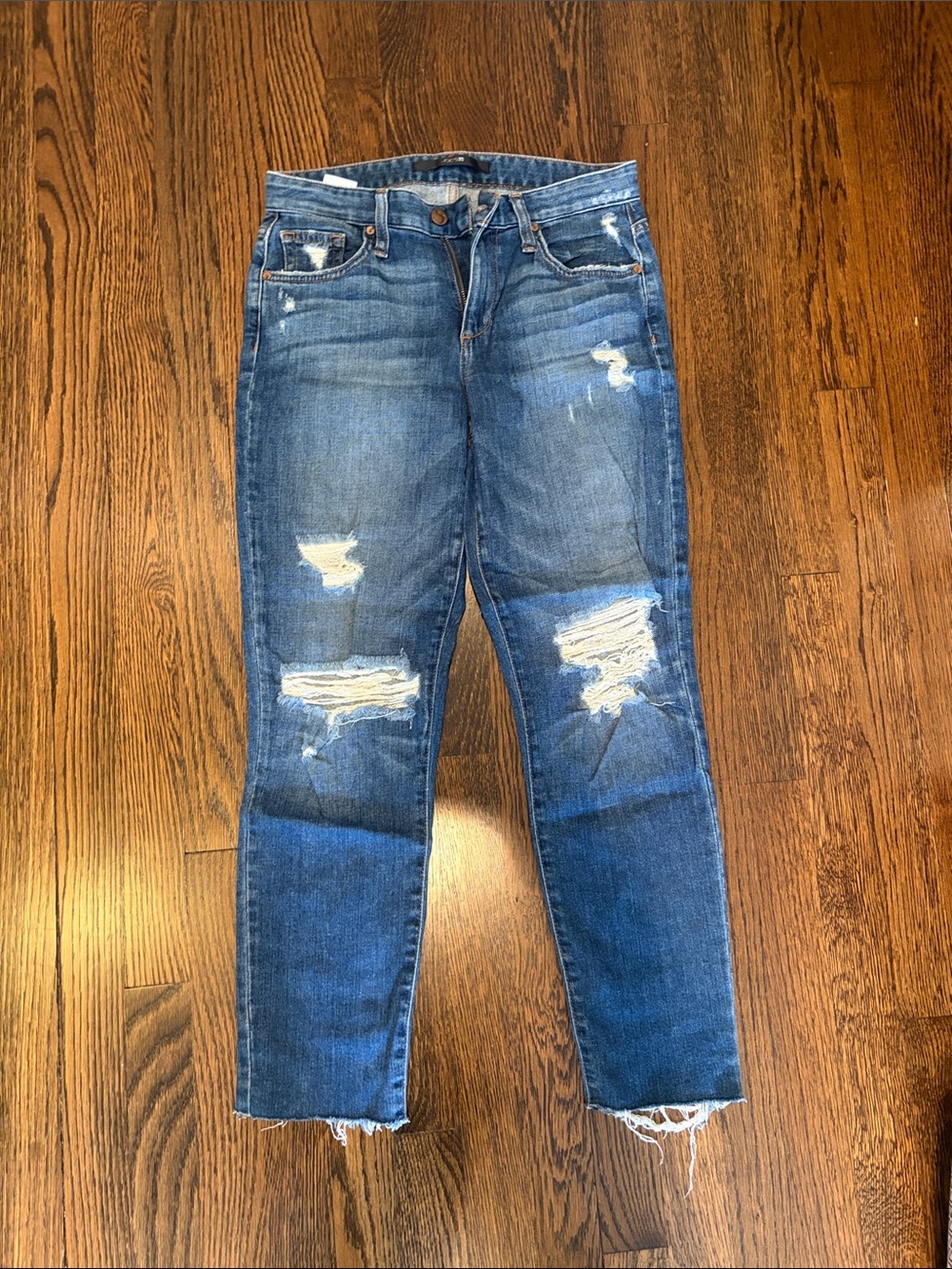 Joe’s Jeans Distressed Boyfriend Jeans 25